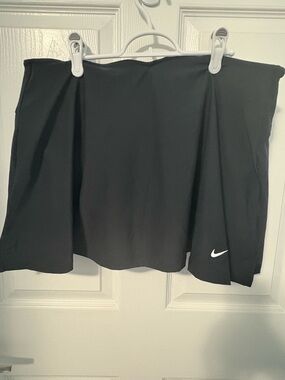 Nike Black Athletic Skort with Swoosh | EUC | Size XL
